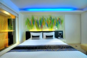 Sukhumvit Hotels - Deluxe Room in Skyy Hotel