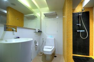 Bangkok Hotel - Deluxe Room in Skyy Hotel