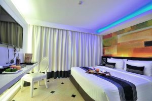 Sukhumvit Hotel - Suite Room in Skyy Hotel