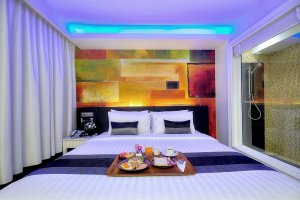 Bangkok Hotels - Suite Room in Skyy Hotel
