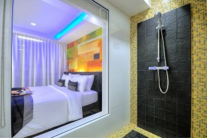 Sukhumvit Hotel - Suite Room in Skyy Hotel